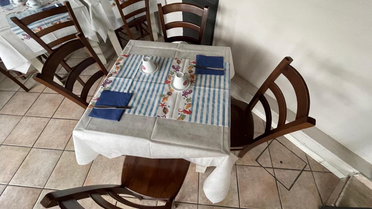 Albergo Villa Marina Anzio Buitenkant foto