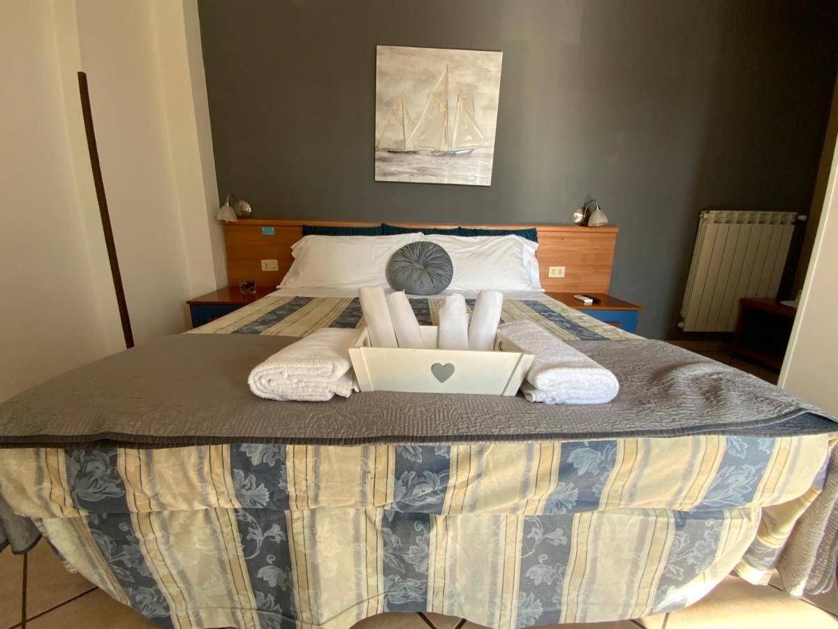 Albergo Villa Marina Anzio Buitenkant foto
