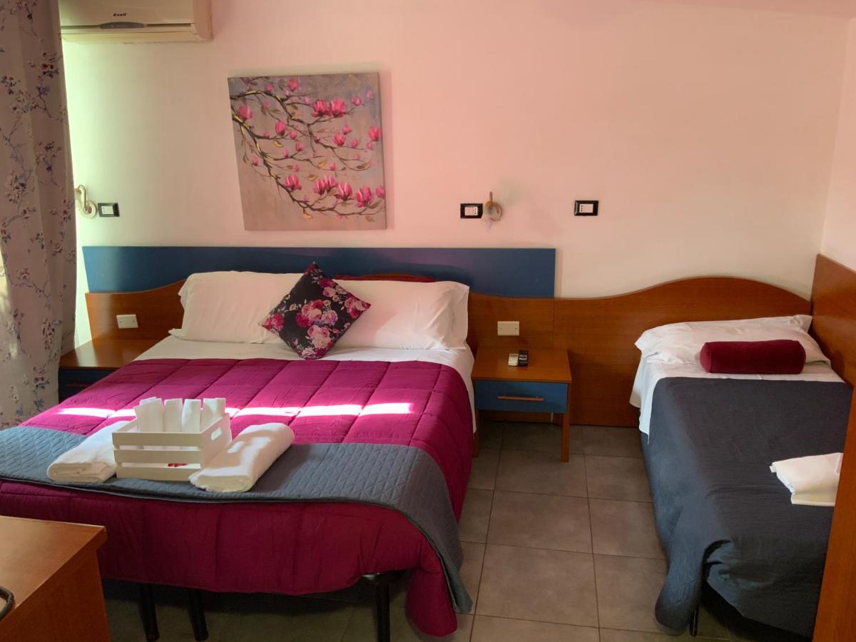Albergo Villa Marina Anzio Buitenkant foto