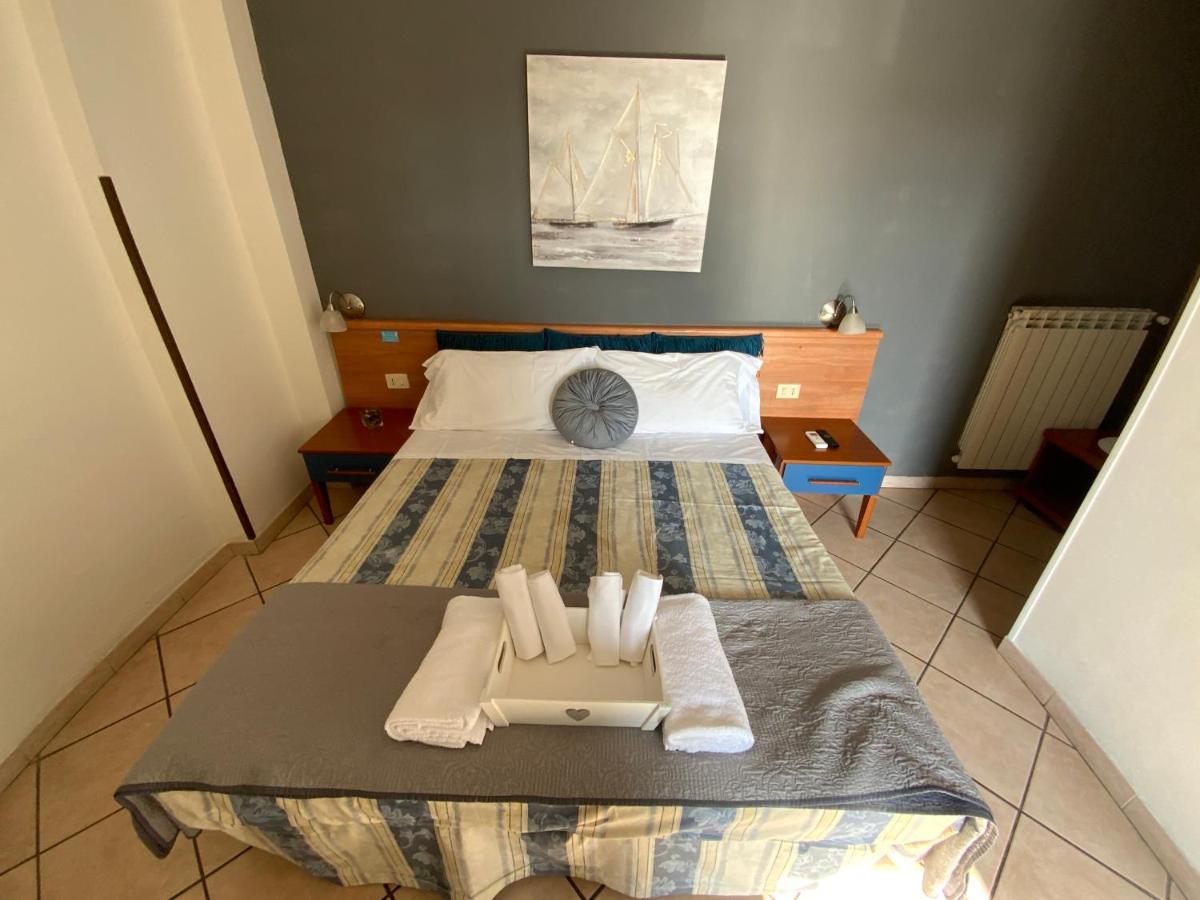 Albergo Villa Marina Anzio Buitenkant foto