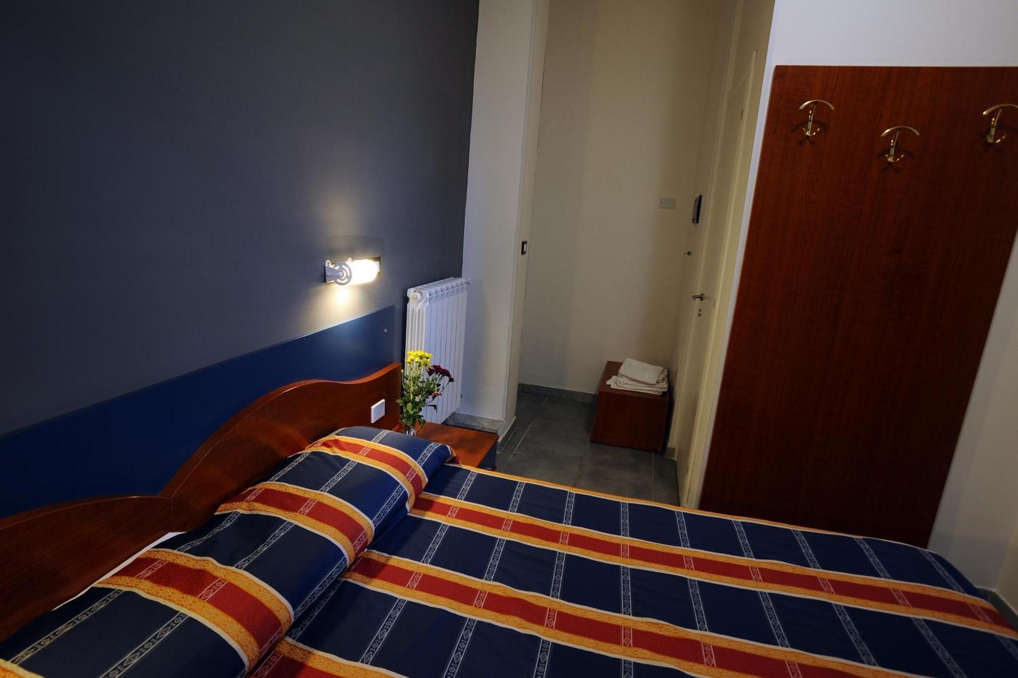 Albergo Villa Marina Anzio Buitenkant foto