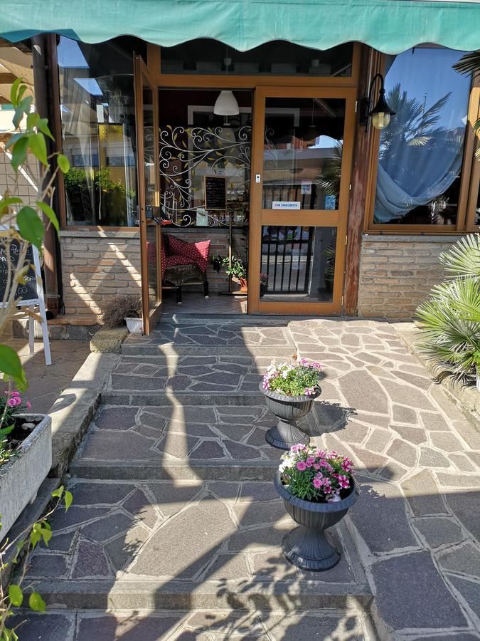 Albergo Villa Marina Anzio Buitenkant foto